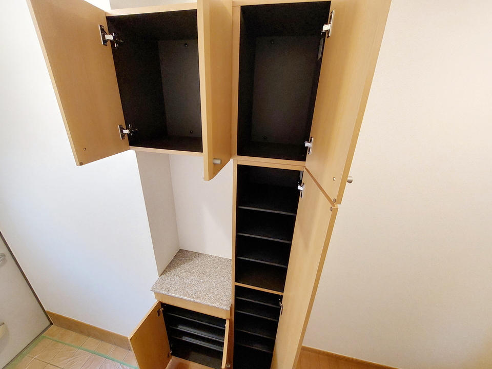 シューズボックス