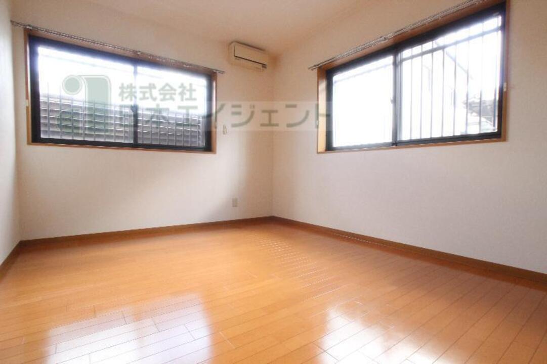 洋室