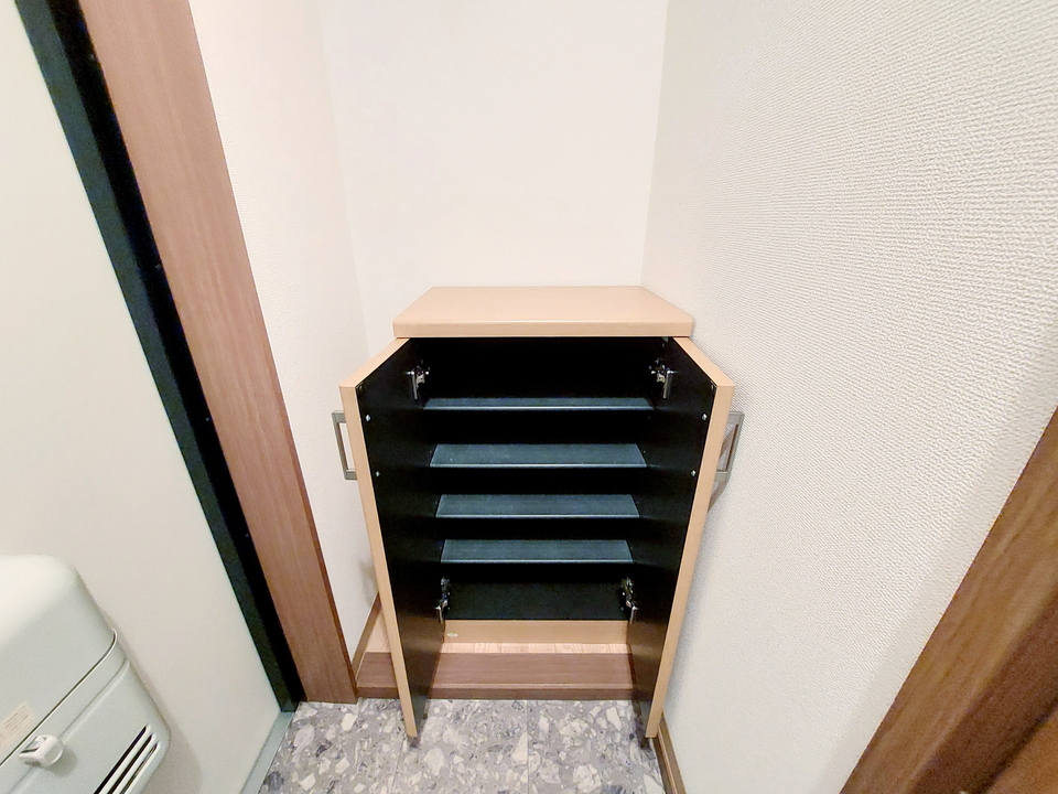 シューズボックス