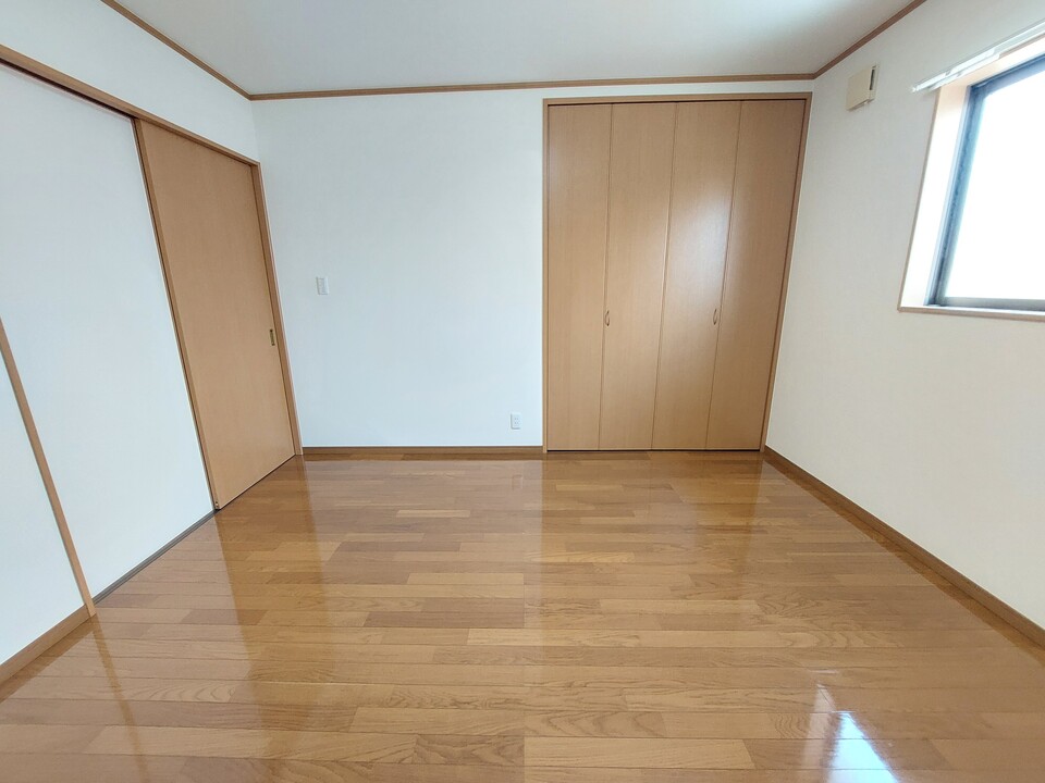 洋室8帖
