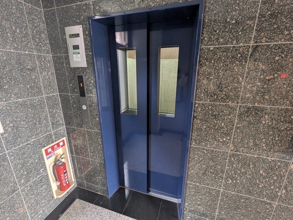 エレベーター