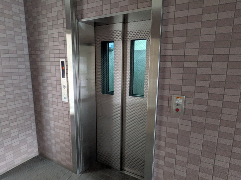 エレベーター