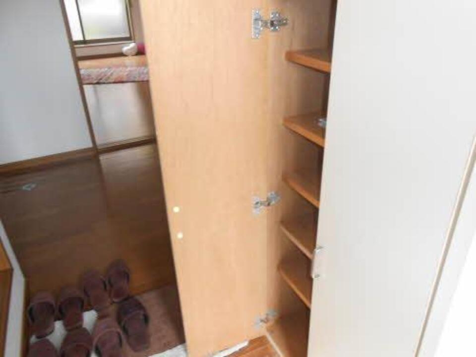 シューズボックス