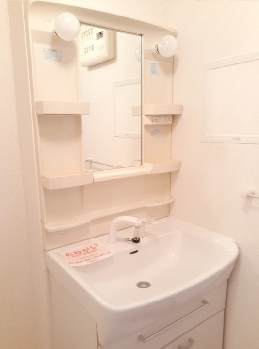 シャワー付洗面化粧台