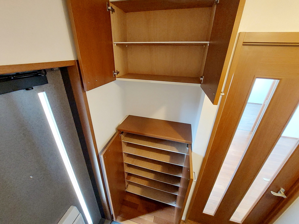 シューズボックス