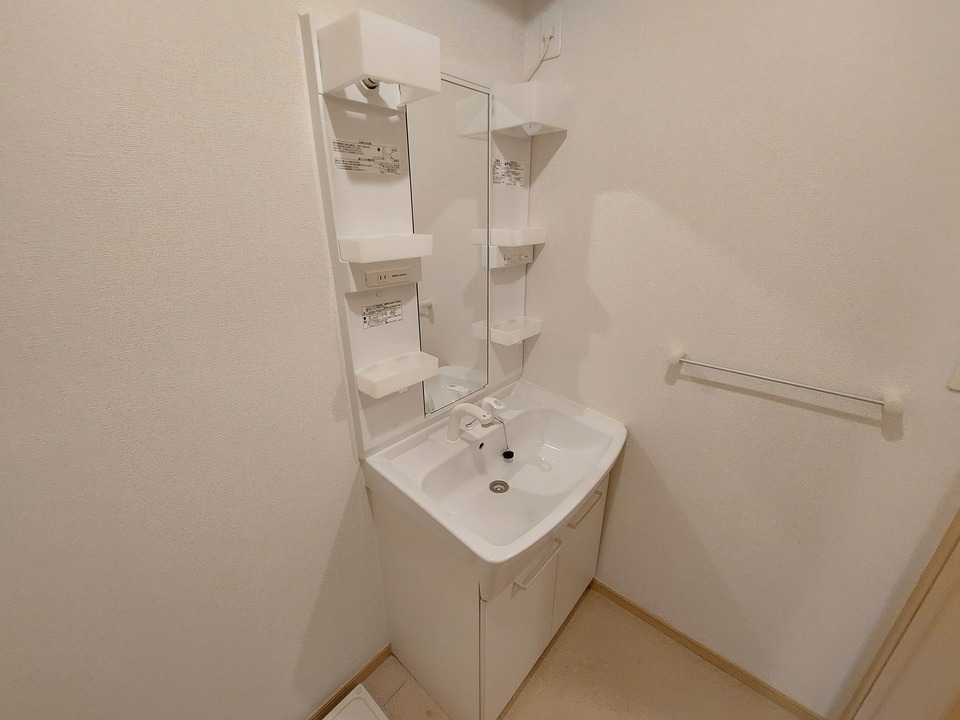 シャワー付洗面化粧台