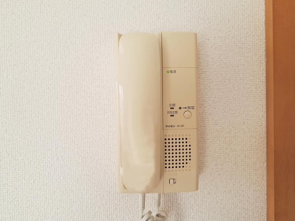 インターホン