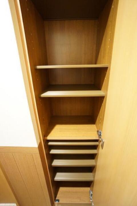 シューズボックス