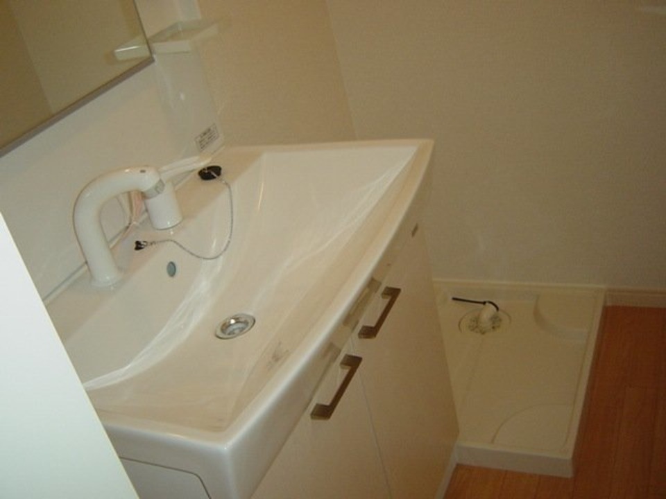 シャワー付洗面化粧台