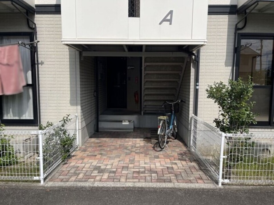 A棟エントランス