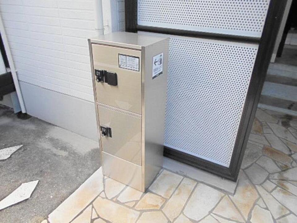 宅配ボックス