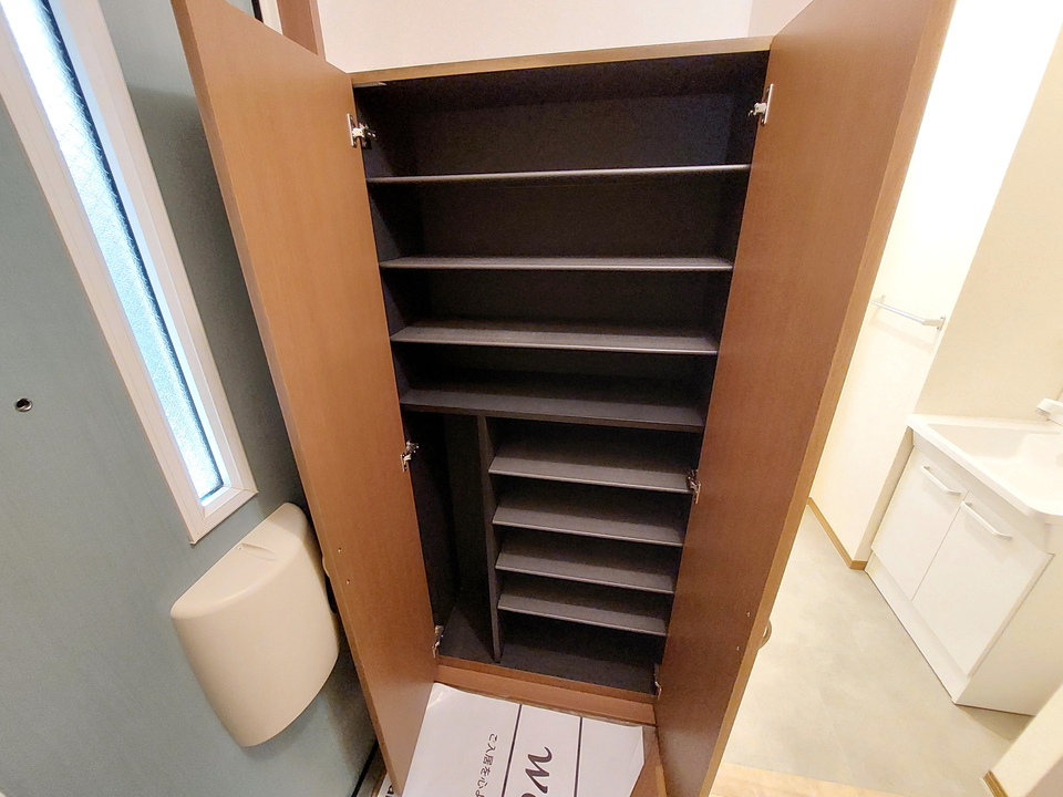 シューズボックス