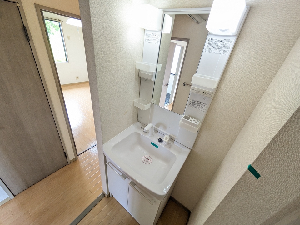 シャワー付洗面化粧台