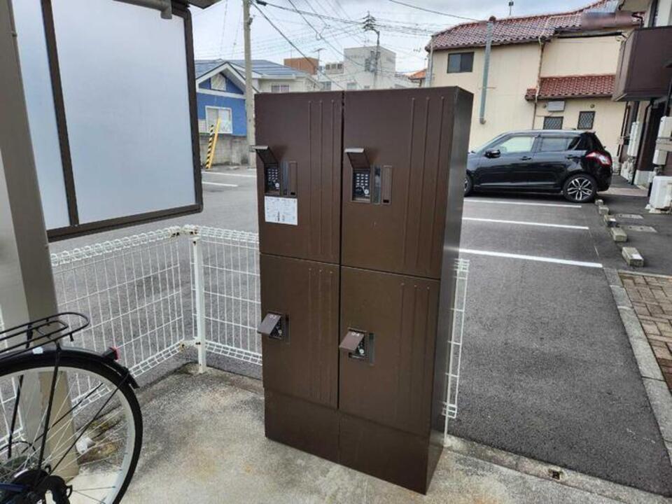 宅配ボックス