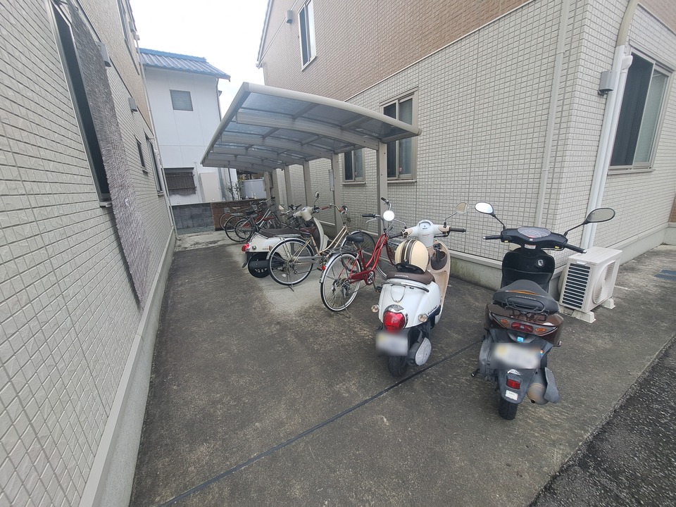 駐輪場