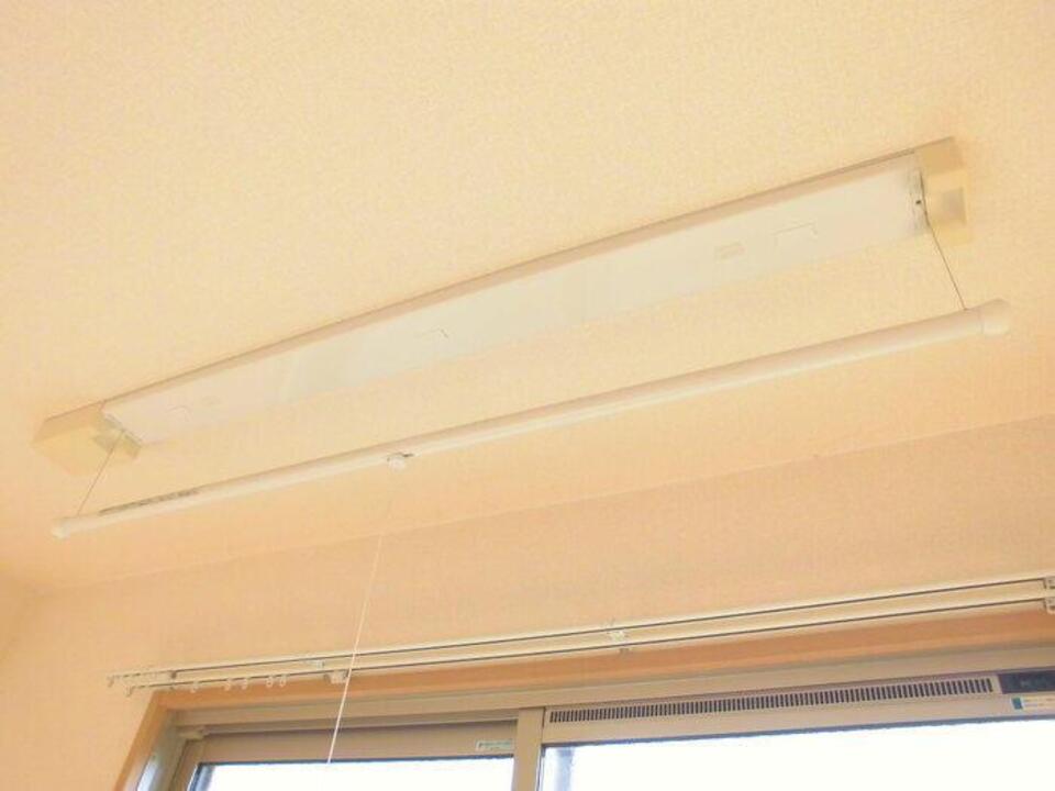 室内物干しユニット