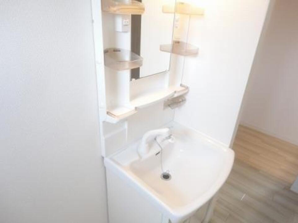 シャワー付洗面化粧台
