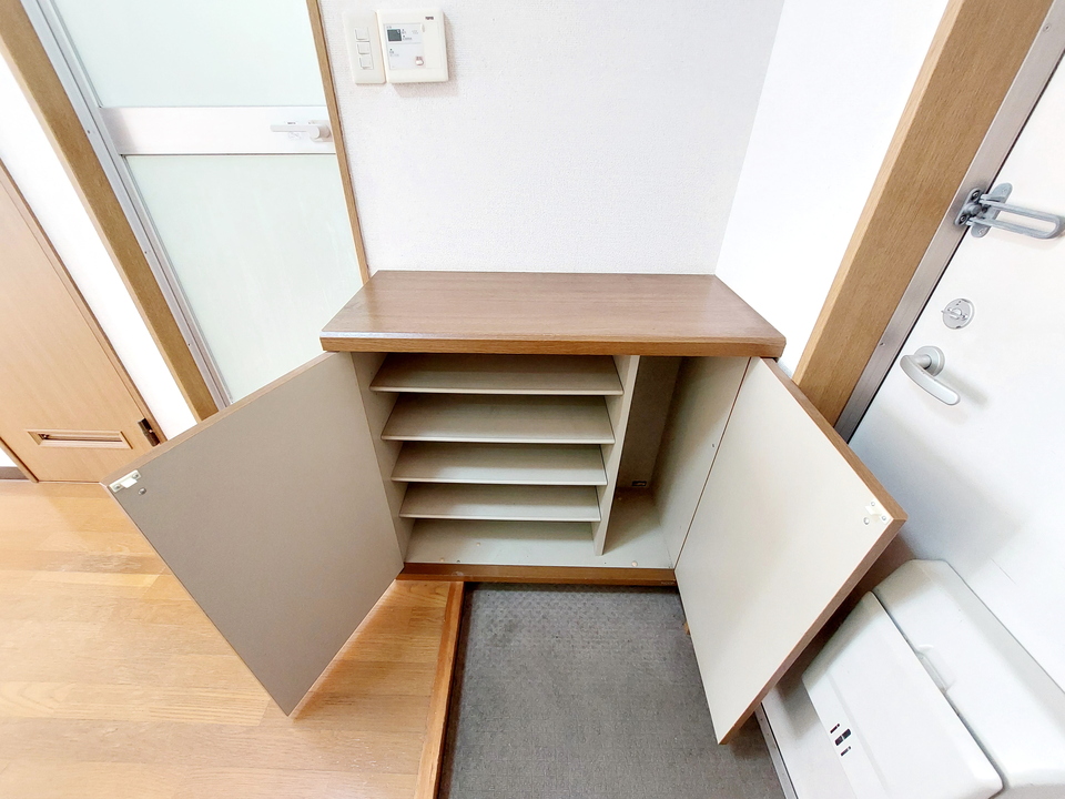 シューズボックス