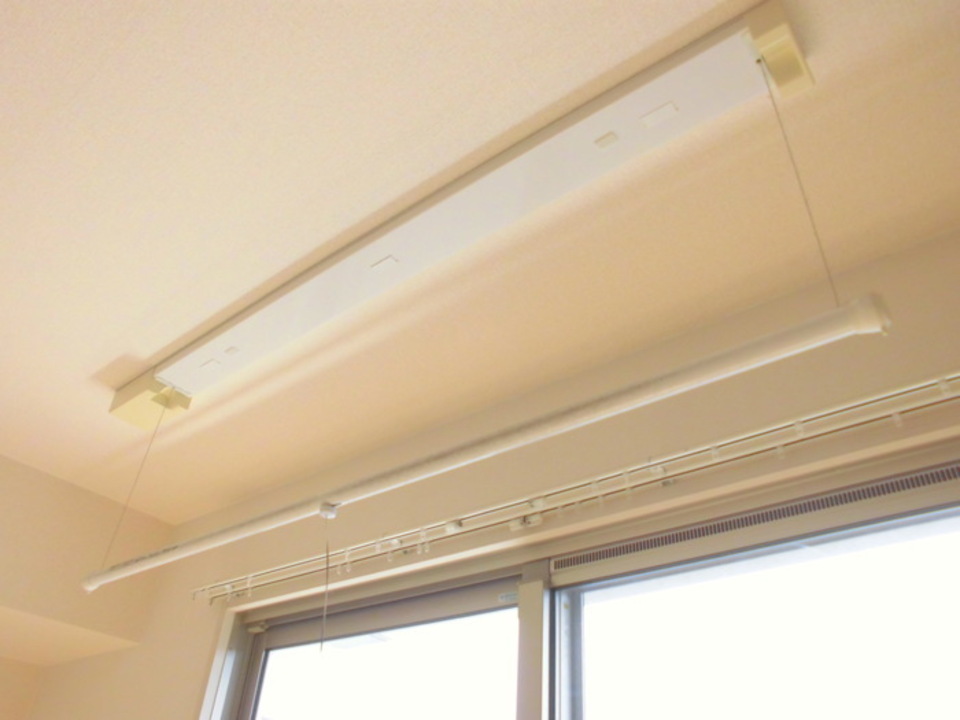 室内物干しユニット