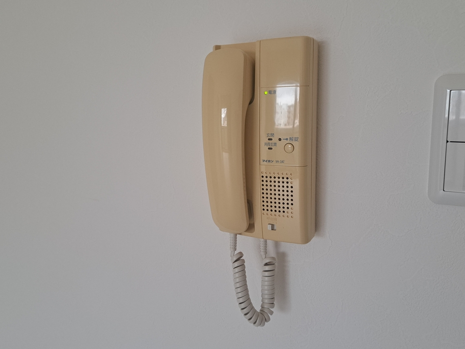 インターホン