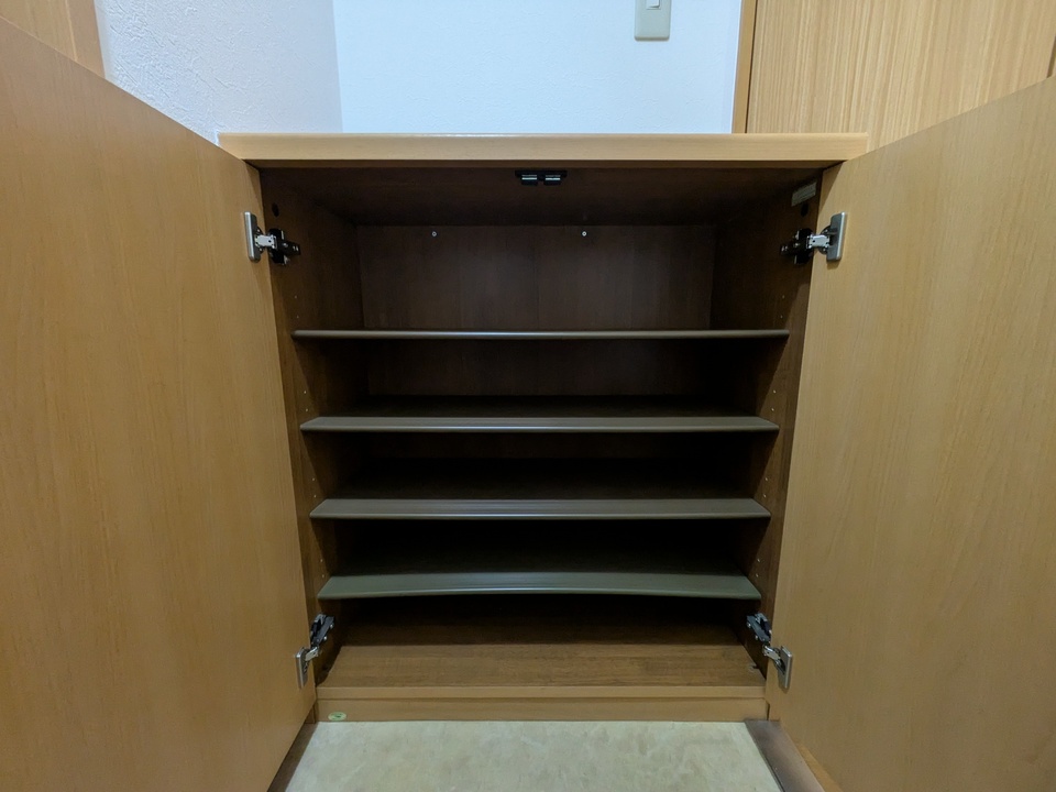 シューズボックス