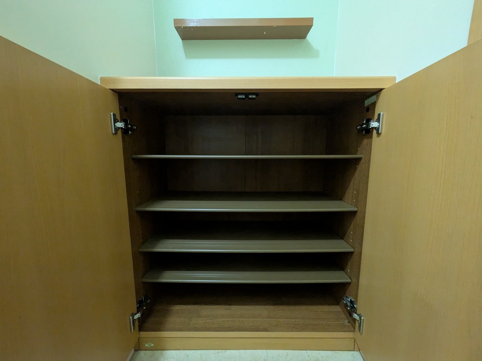 シューズボックス