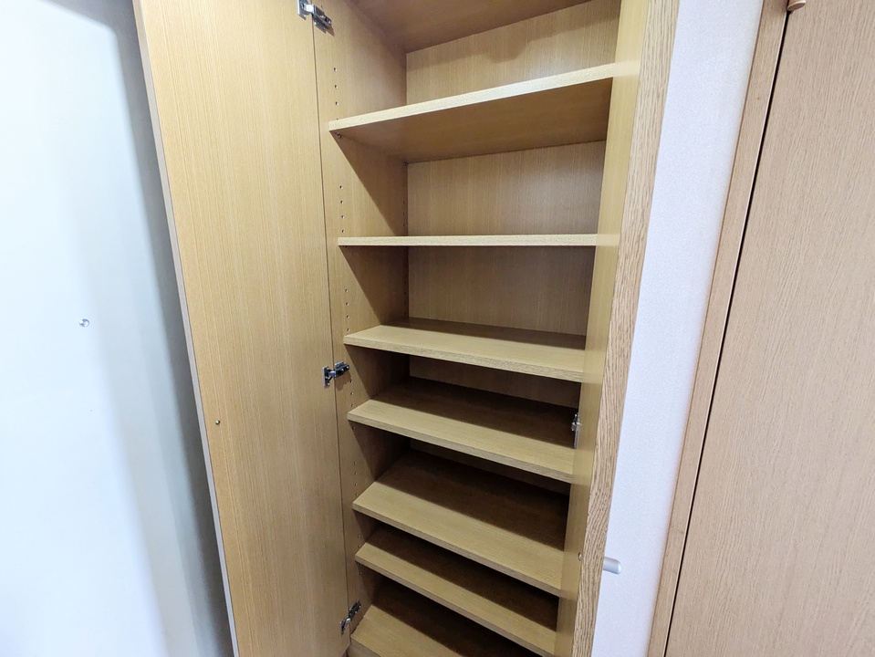 シューズボックス