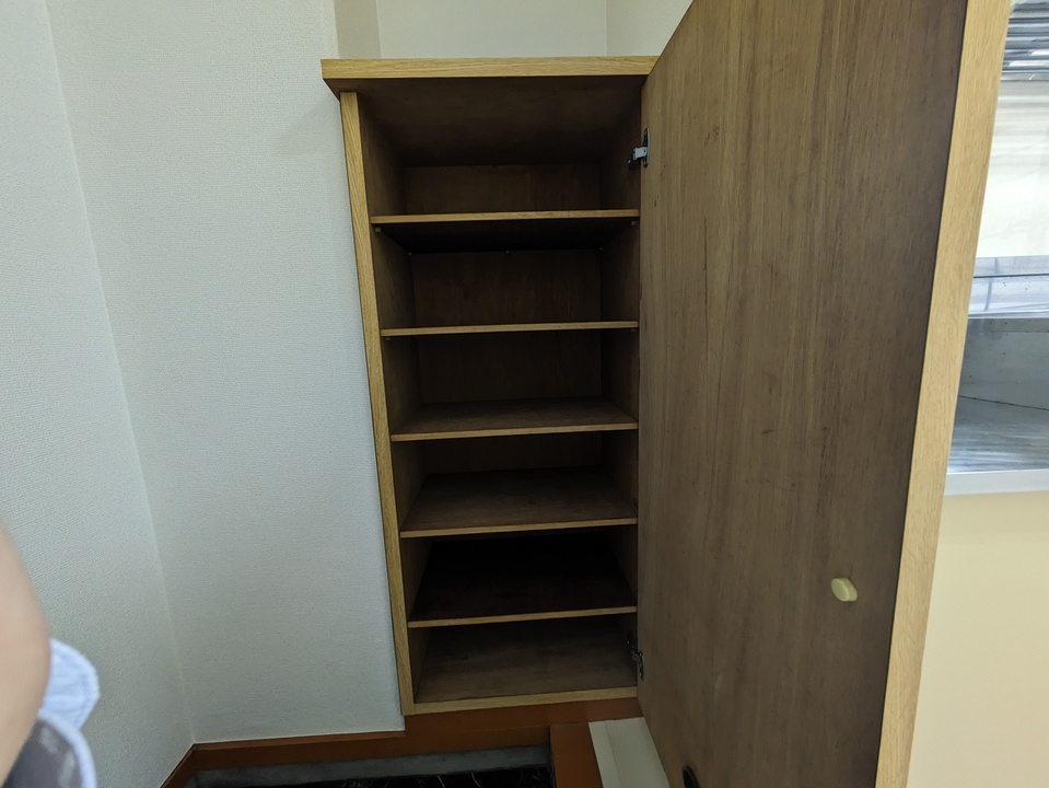 シューズボックス