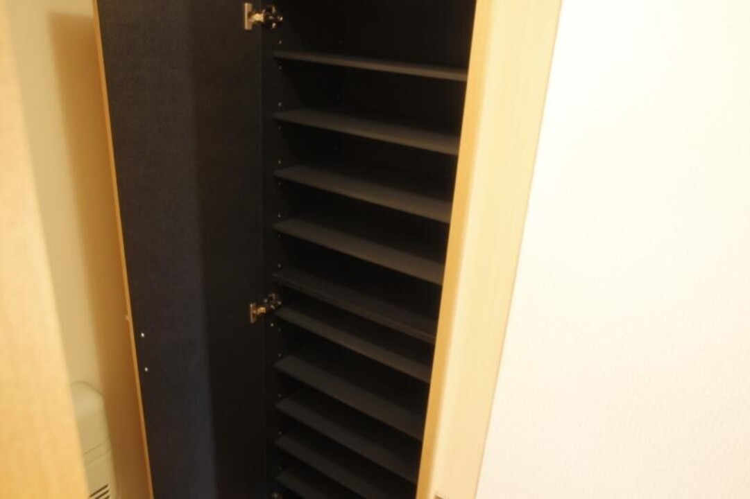 シューズボックス