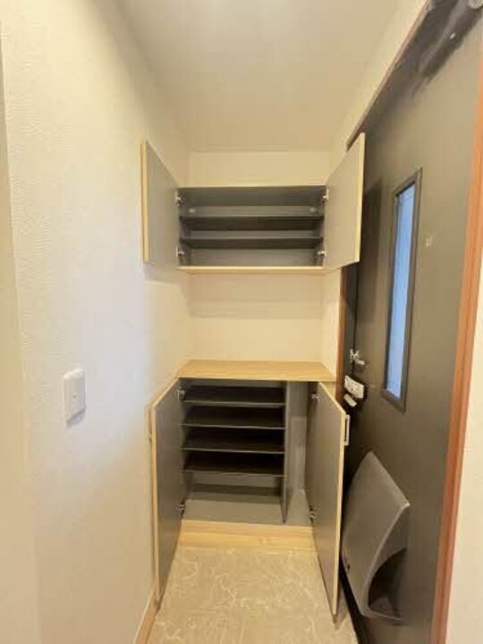 シューズボックス