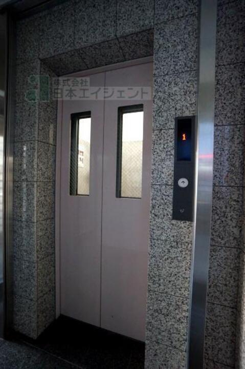 エレベーター