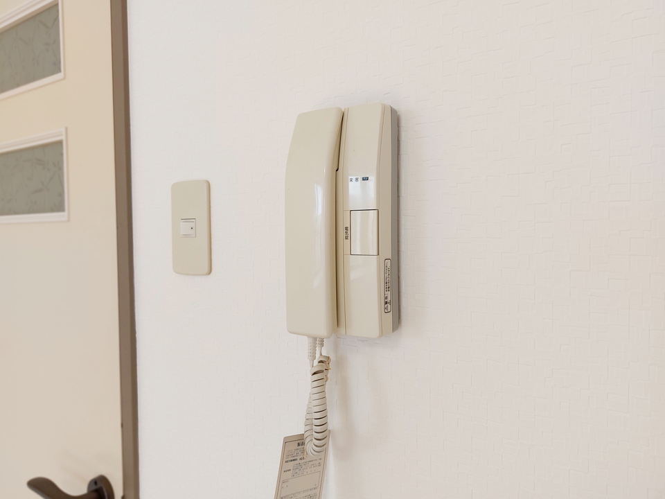 インターホン