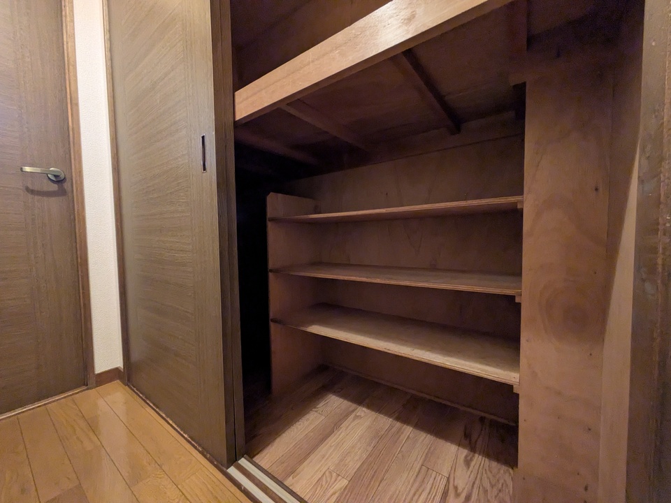 シューズボックス