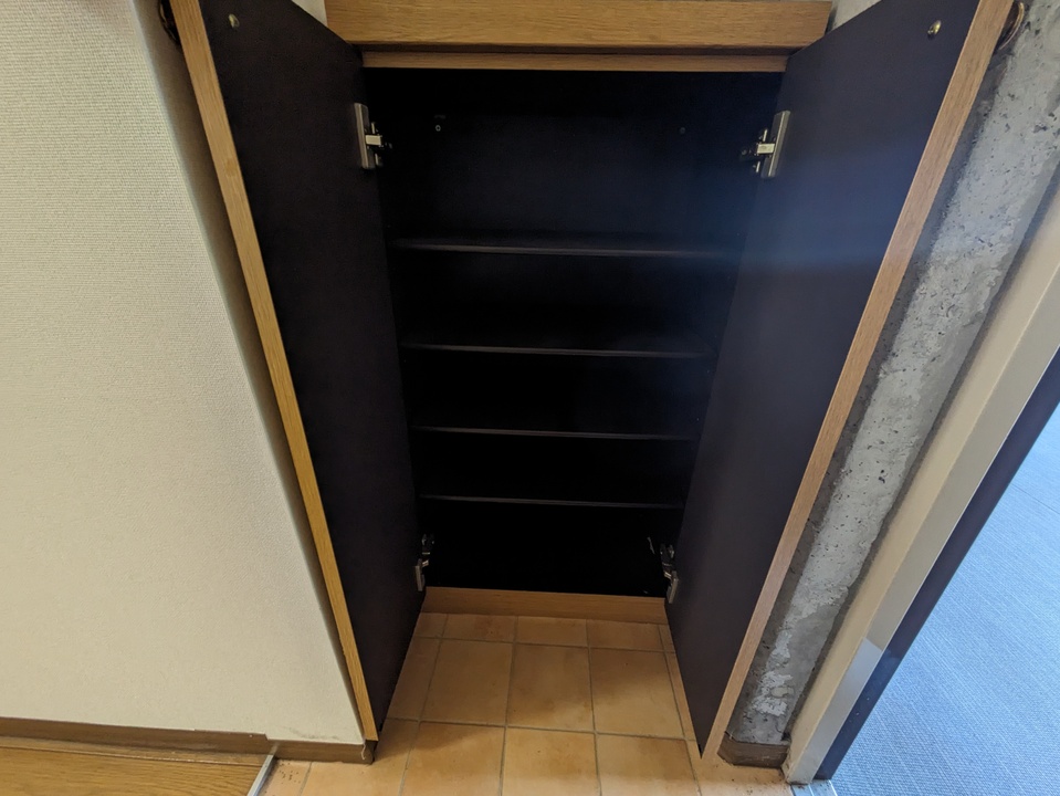 シューズボックス