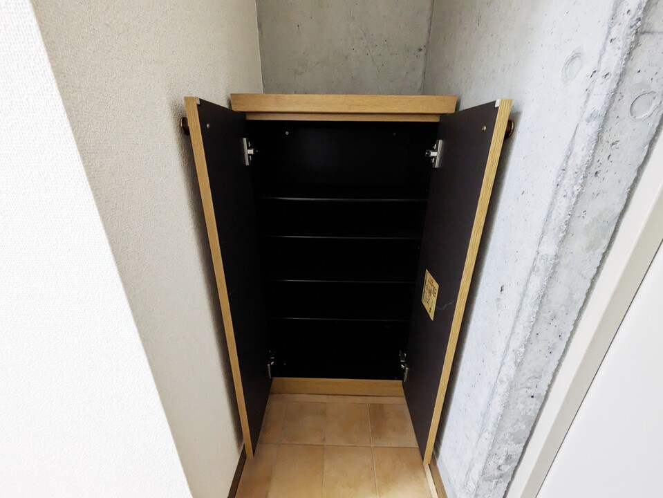 シューズボックス