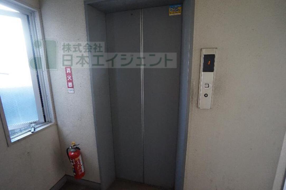 エレベーター