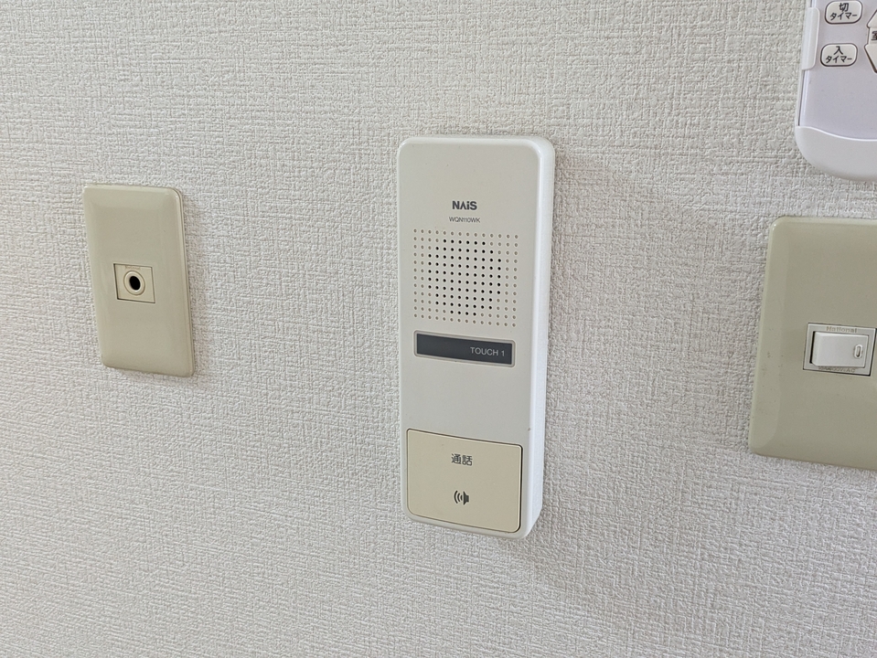 インターホン