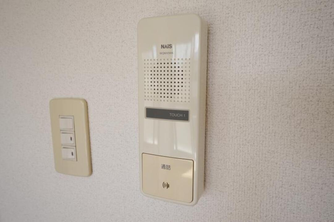 インターホン