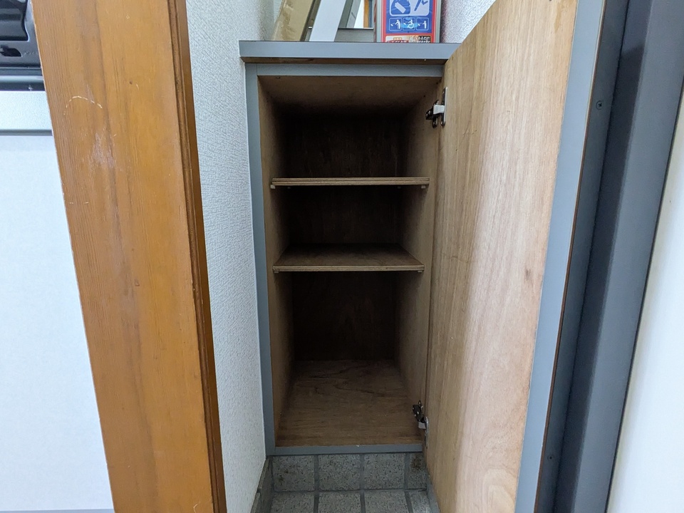 シューズボックス