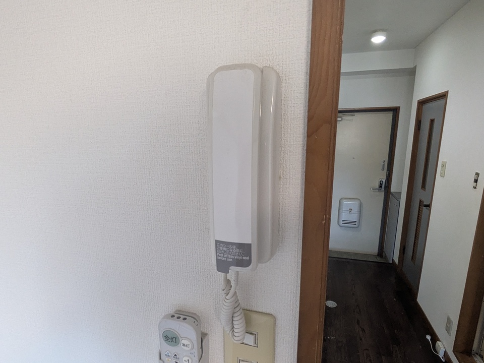 インターホン