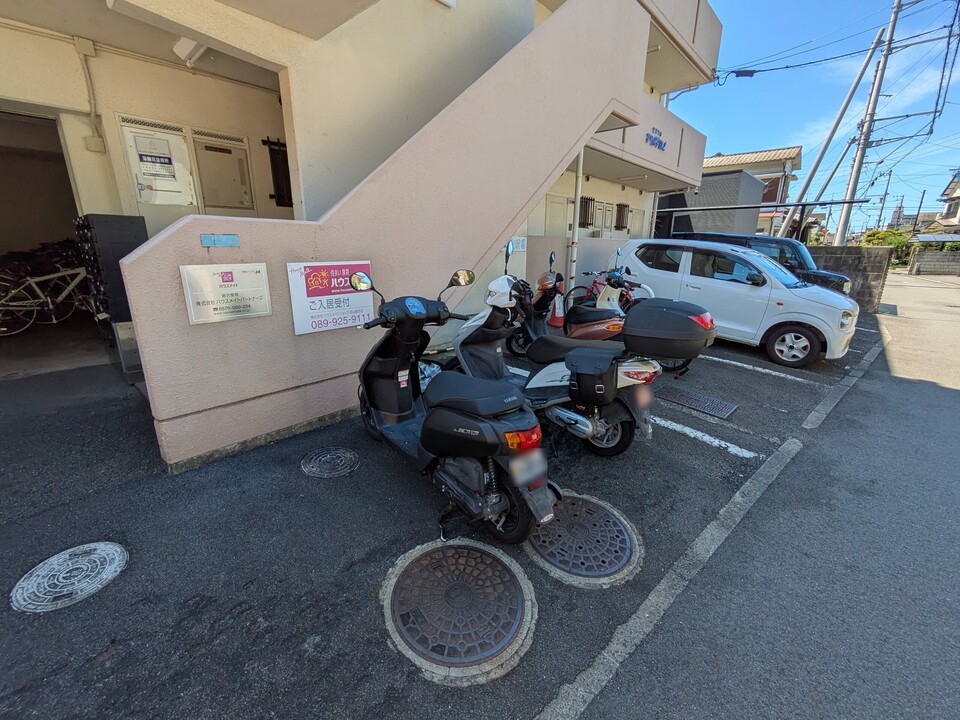 バイク置場