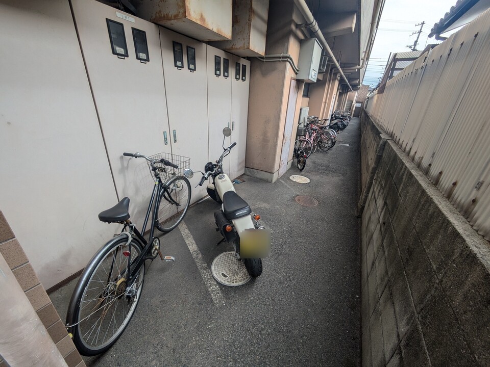 駐輪場