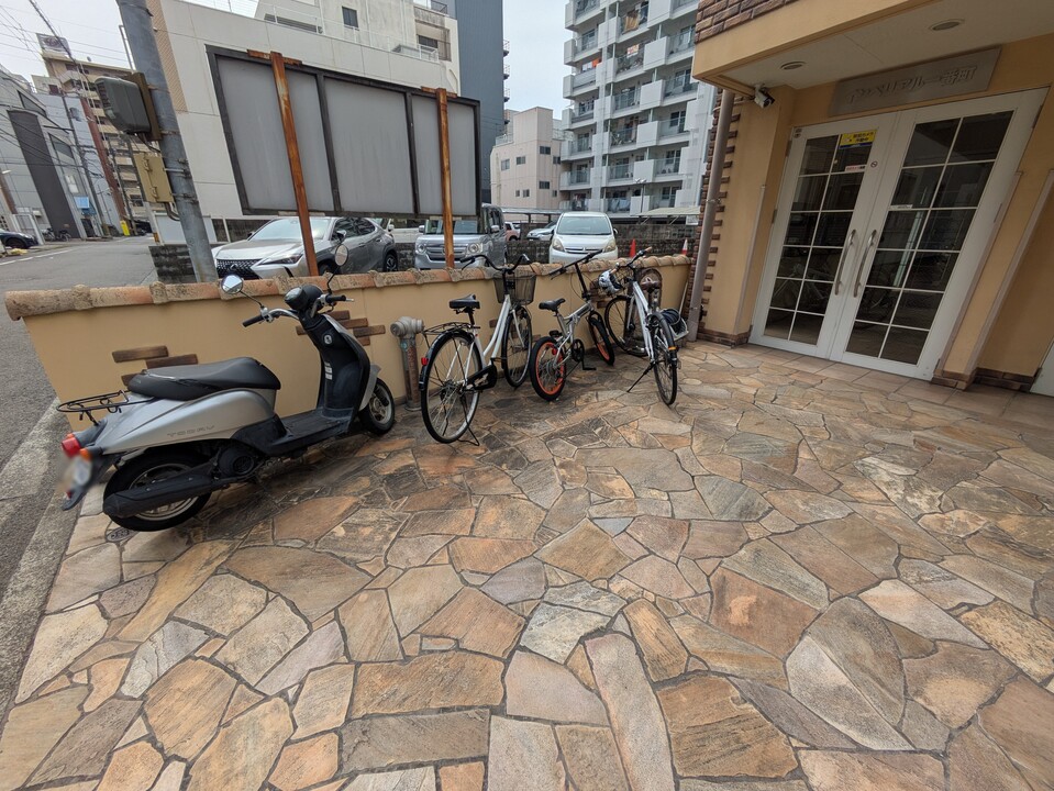 駐輪場