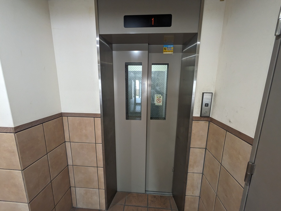 エレベーター