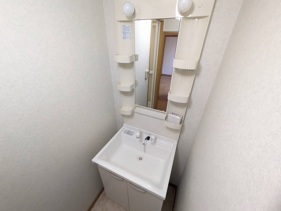 シャワー付洗面化粧台