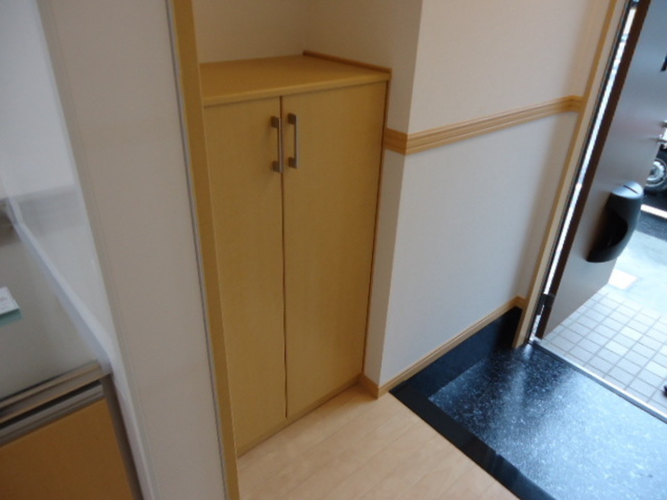 シューズボックス