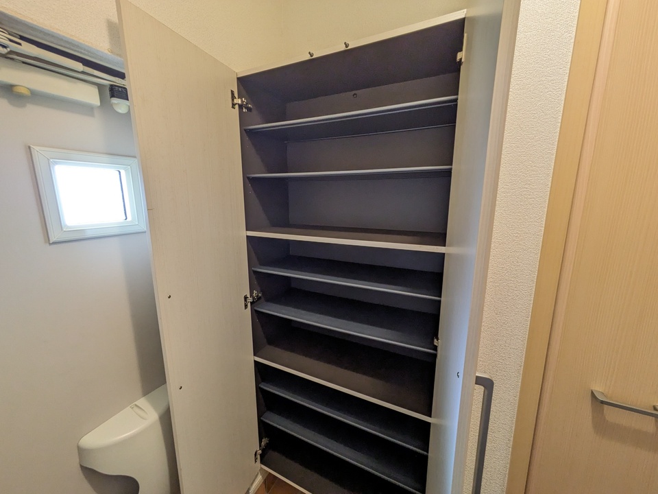 シューズボックス