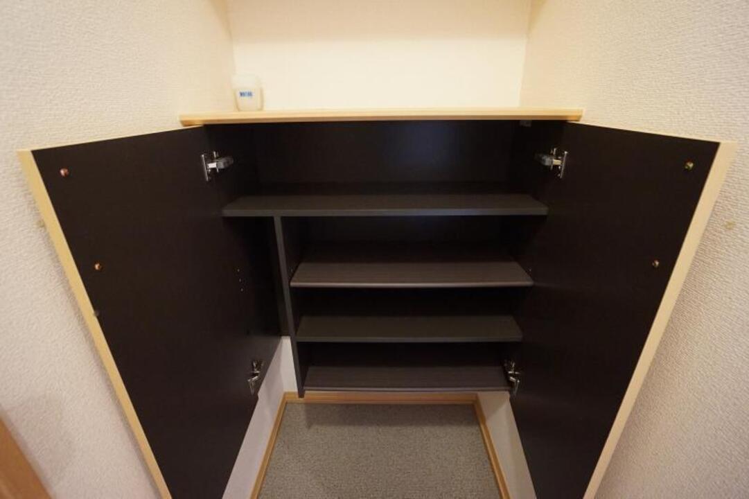 シューズボックス