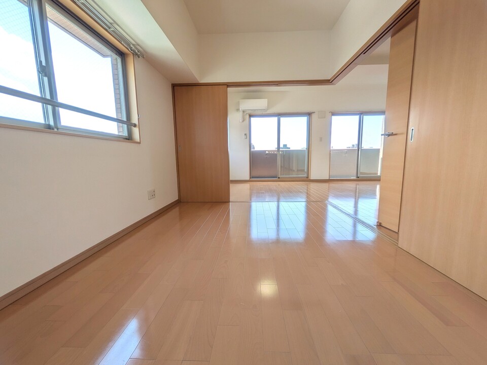 洋室5.7帖