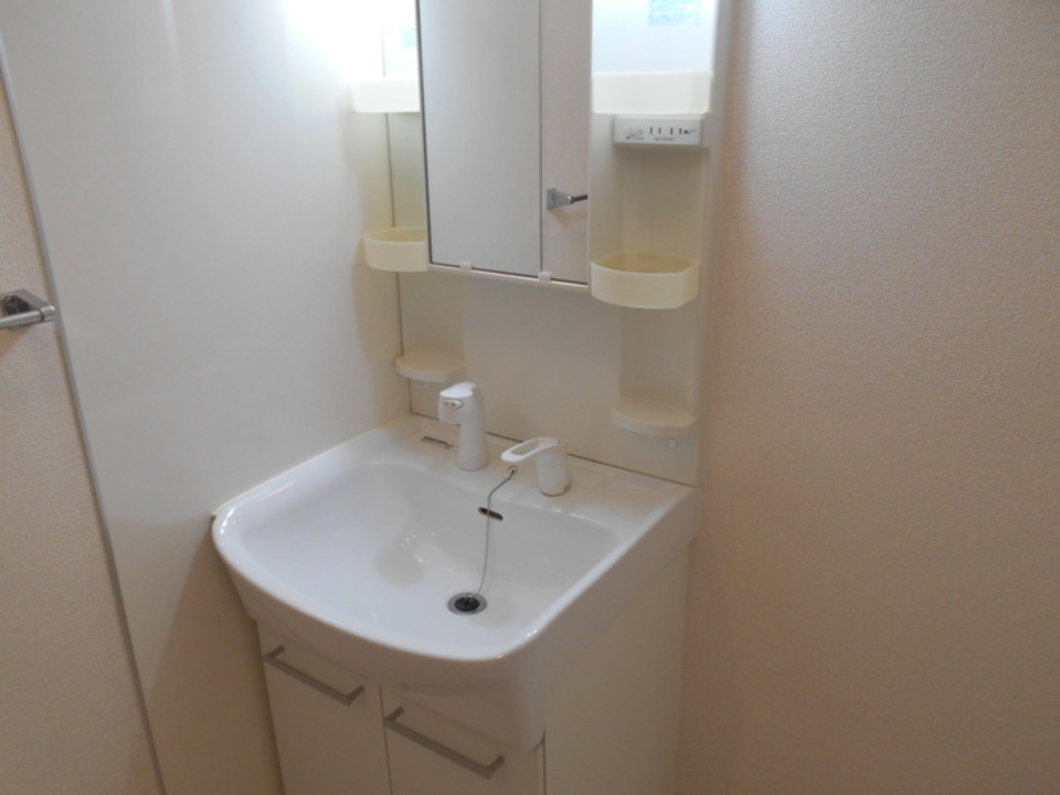 シャワー付洗面化粧台